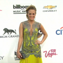 Carrie Underwood talks Juggling Motherhood with Career and Workouts