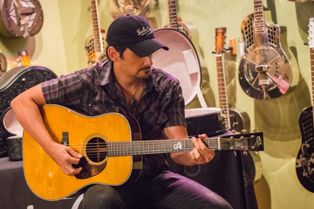 Brad Paisley Teams with Santa Cruz for Signature Guitar | B104 WBWN-FM