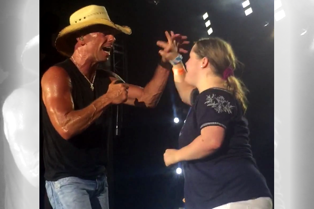Kenny Chesney and a fan