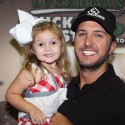 Adorable Bathtub Girl Gets To Meet Luke Bryan [VIDEO]