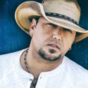 Jason Aldean Wraps 2015 Tour with Huge Donation to Susan G. Komen