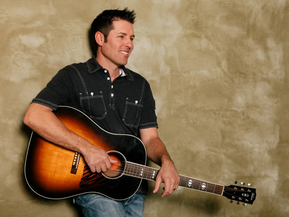 Casey Donahew Is Taking His TexasSized Party to the Radio Airwaves