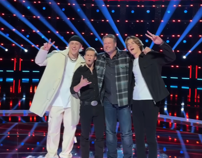 Team Blake members on 'The Voice' (l-R) Bodie, Bryce Leatherwood, Blake Shelton, Brayden Lape